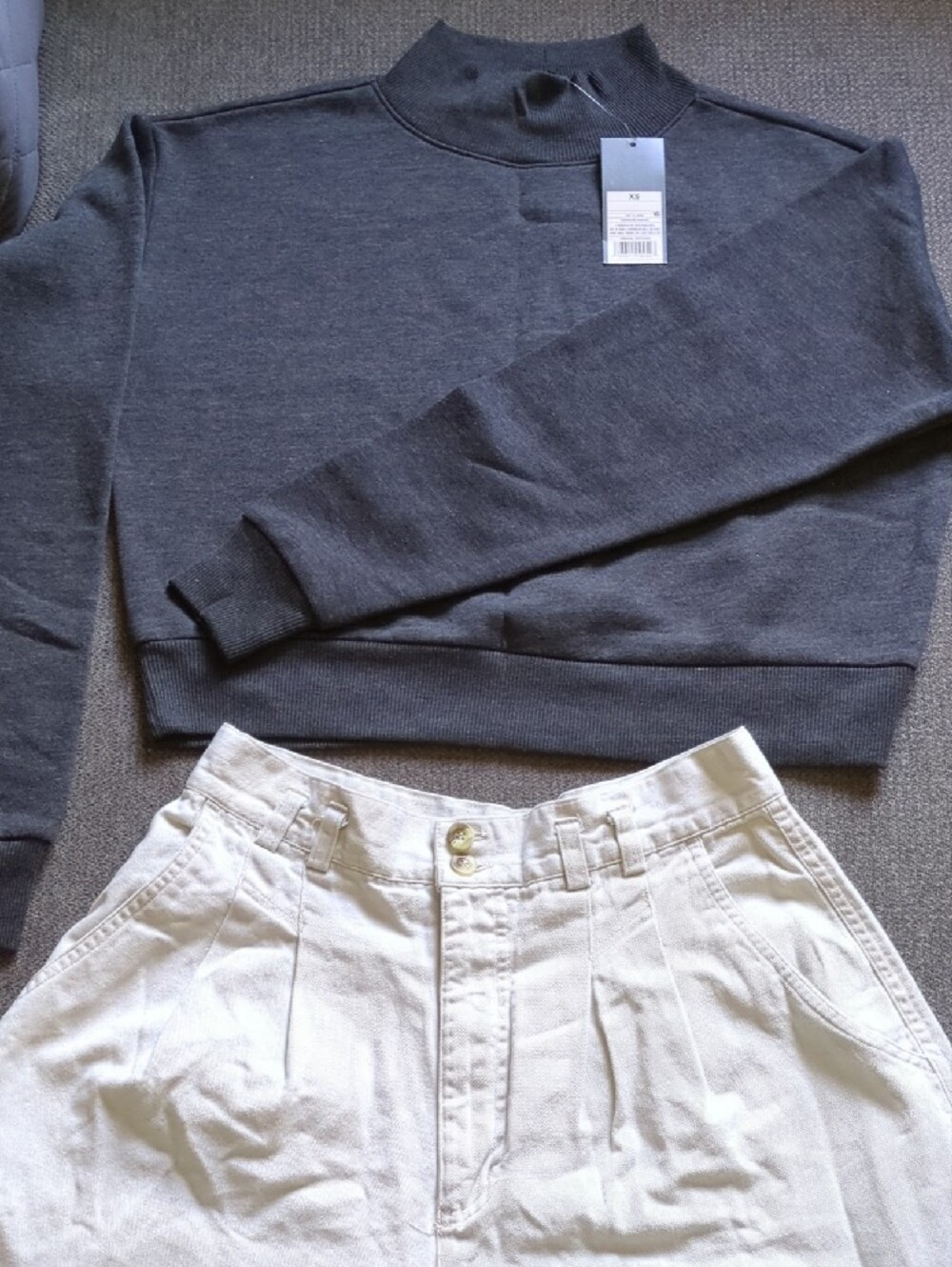 Cropped Gray Mock Neck Sweatshirt & Cream High-Waist Shorts Set - Picture 6 of 6